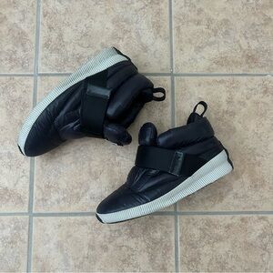 Sorel Black Puffer Sneakers with Gray Soles